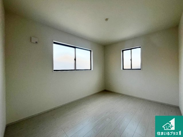 明石市大久保町山手台　第15期　新築一戸建ての洋室|シンプルな洋室は、自分好みのインテリアが楽しめます♪ご家族とインテリアや家具を選びに行くのは新築購入時の醍醐味の一つです。ぜひお楽しみください♪