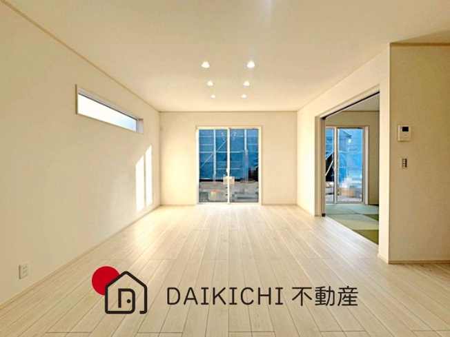 【居間・リビング】 | 行田市大字持田　新築戸建　全10棟　8号棟
