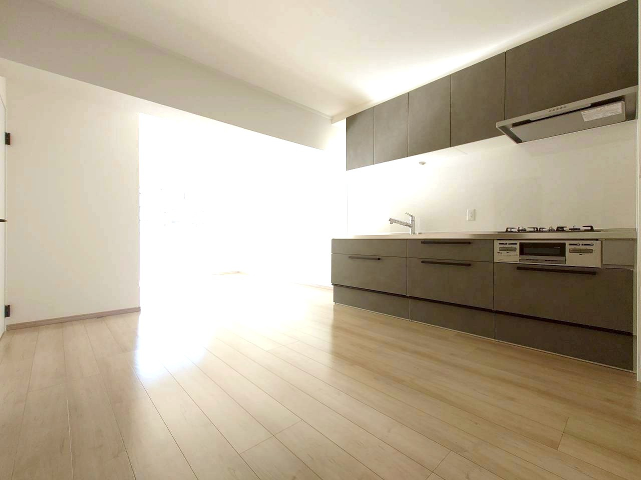 近鉄向島駅まで徒歩８分の立地●リフォーム完了の美室●向島ニュータウン第３街区Ｇ棟の居間・リビング|リビング