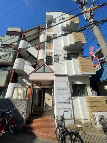 ナチュラルタウンＥ棟の外観