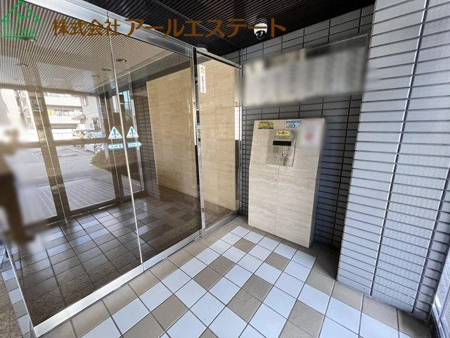 プレステージ姫路Ⅱ　山陽電鉄「手柄駅」徒歩7分のエントランス