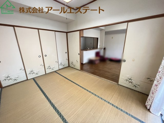 プレステージ姫路Ⅱ　山陽電鉄「手柄駅」徒歩7分の和室
