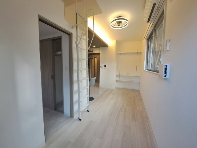 Gran Koberia津門大箇町の居間・リビング