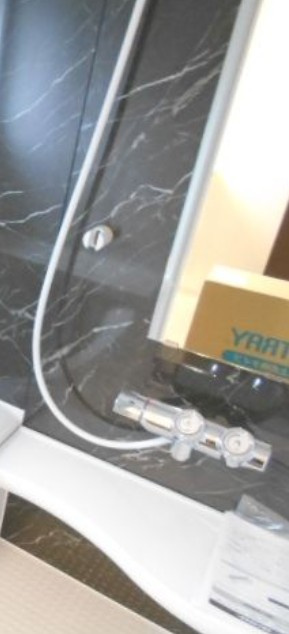 リーブルファイン八丁目1号棟の浴室