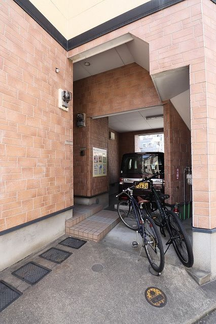 コンファート曙 のエントランス