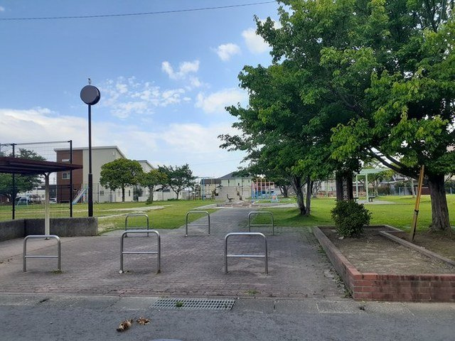 カバナトゥアン　メゾン　Ｂ棟の周辺|坊所児童公園まで550m