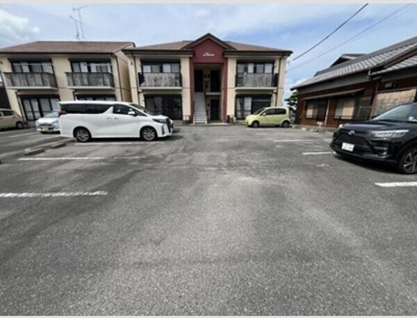 フォーレス榎A・B　　刈谷市近郊の賃貸ならクラスホーム刈谷店の駐車場