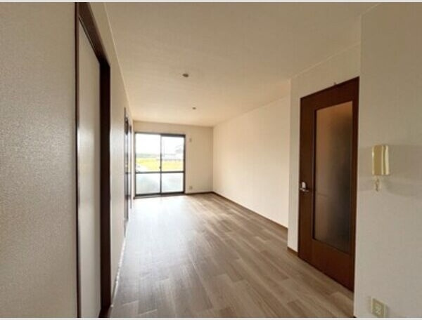 フォーレス榎A・B　　刈谷市近郊の賃貸ならクラスホーム刈谷店の居間・リビング