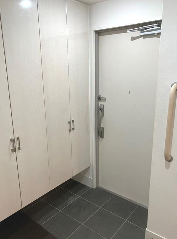 パークタワー秋葉原の玄関