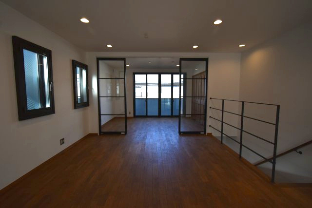 桜上水5丁目・中古戸建の居間・リビング