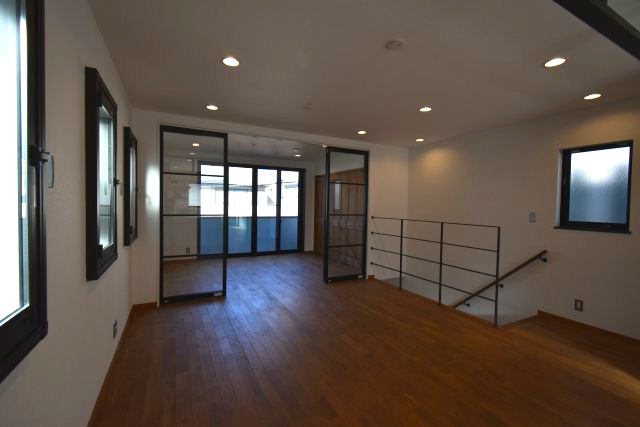 桜上水5丁目・中古戸建の居間・リビング