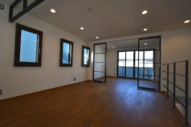 桜上水5丁目・中古戸建の居間・リビング