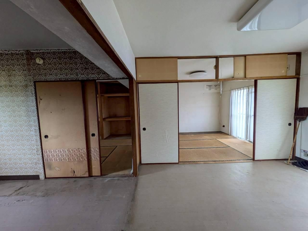 調布市染地３丁目の中古マンションの居間・リビング