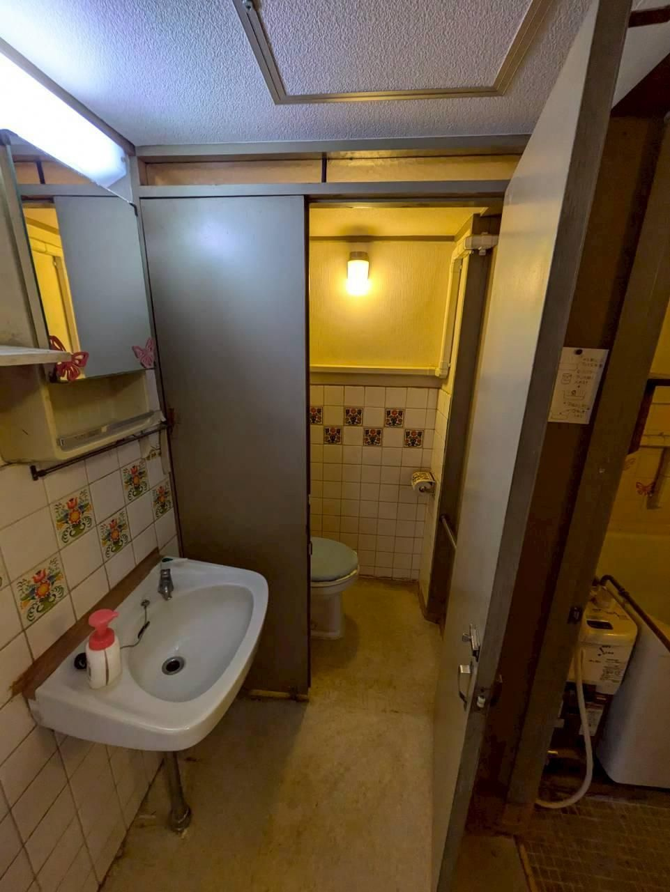 調布市染地３丁目の中古マンションの独立洗面台