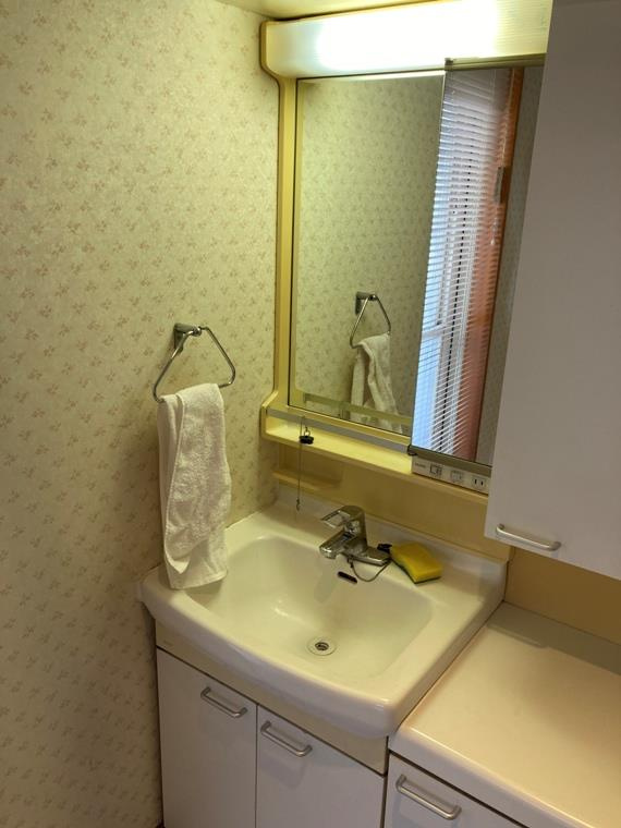 上永谷戸建の洗面所