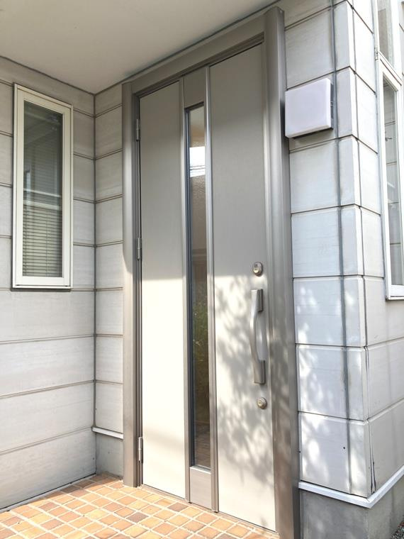 上永谷戸建のエントランス