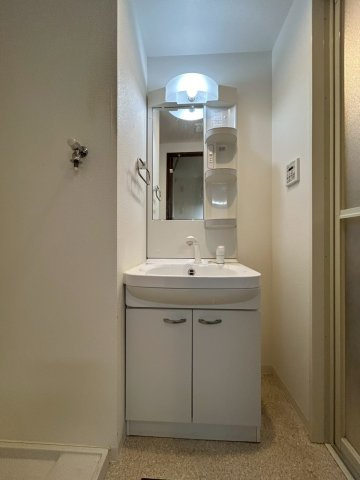 The Well Mejiroの独立洗面台|※別室参考画像