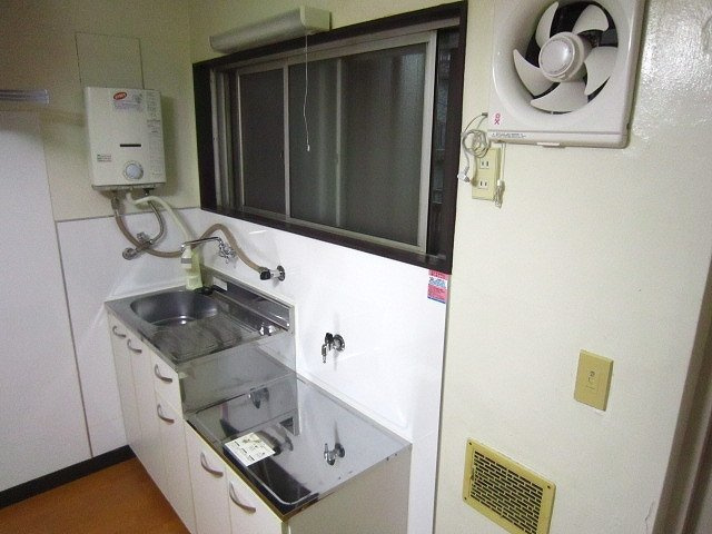 シャトー474の居間・リビング