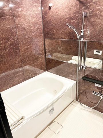 三鷹市下連雀７丁目の中古マンションの浴室