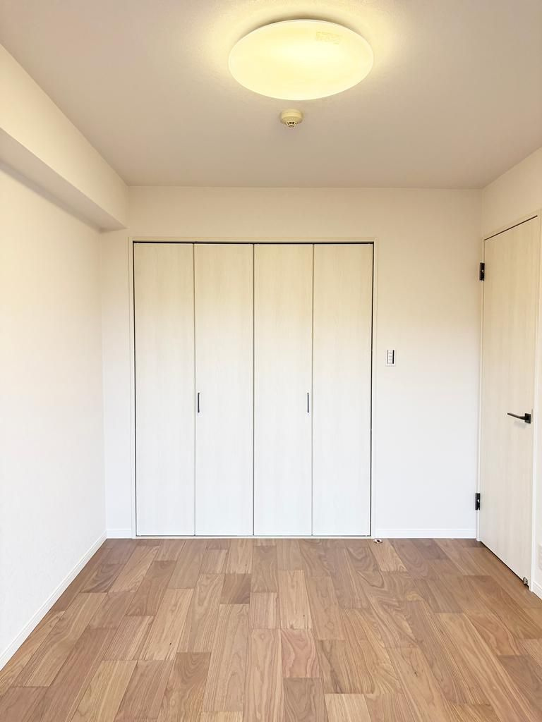 三鷹市下連雀７丁目の中古マンションの洋室