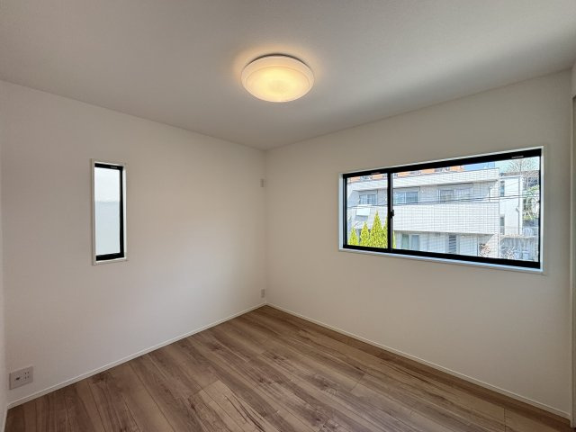 MELDIA天白区梅が丘31001③｜名古屋市の戸建ならホームアップの洋室|２面採光の日当りの良い洋室