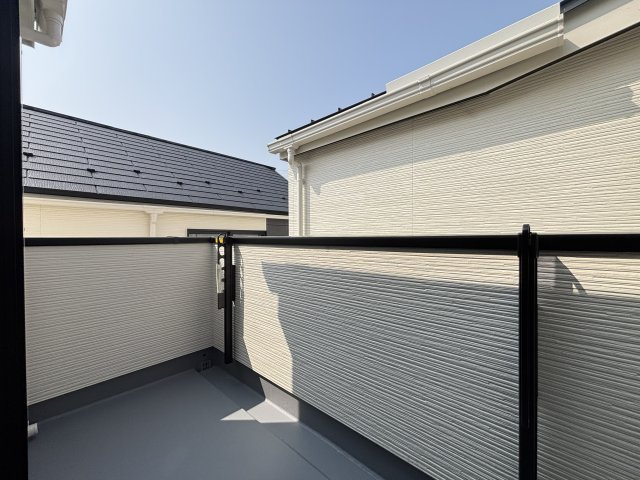 MELDIA天白区梅が丘31001③｜名古屋市の戸建ならホームアップのバルコニー