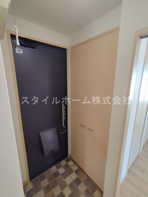 【玄関】 | ライズコートB