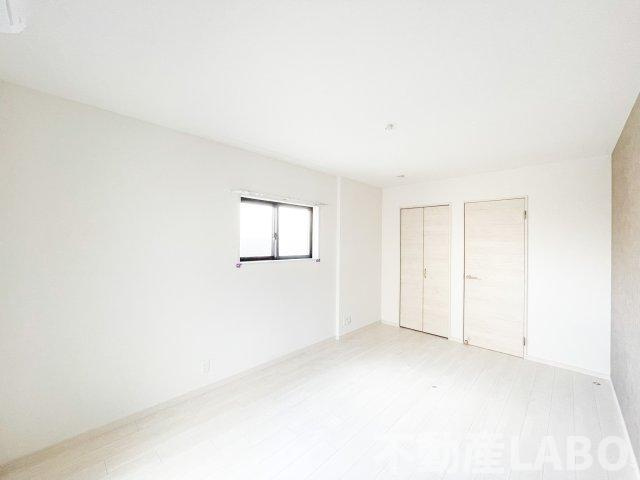 F Normalis SEAMの洋室