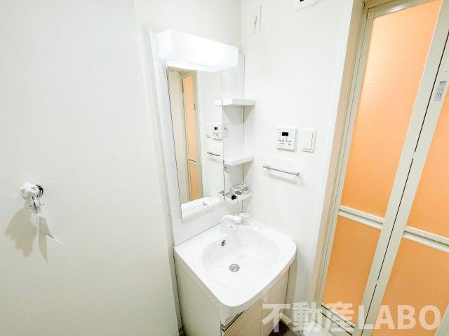 F Normalis SEAMの洗面所