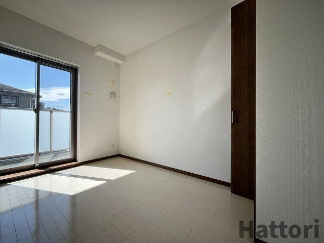 ガルデン穂波の洋室