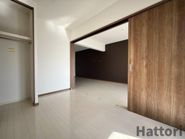 ガルデン穂波の洋室