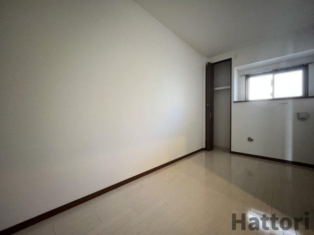 ガルデン穂波の洋室