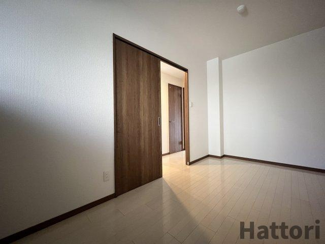 ガルデン穂波の洋室