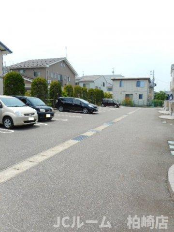 バレーパークⅡの駐車場