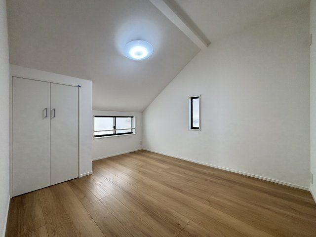 MELDIA天白区梅が丘31001③｜名古屋市の戸建ならホームアップの洋室|全室収納付き