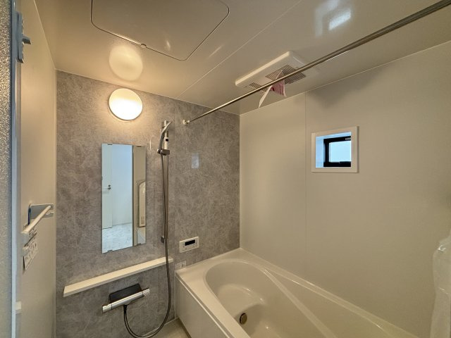 MELDIA天白区梅が丘31001③｜名古屋市の戸建ならホームアップの浴室|浴室乾燥機付きで雨の日のお洗濯もラクラク♪