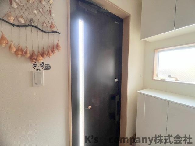 ■高座郡寒川町宮山　中古戸建①の玄関|玄関周辺スペース◇