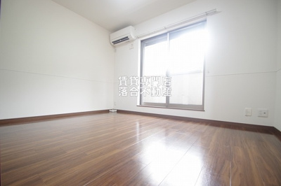 【居間・リビング】 | フレイル | 落ち着いた色調のお部屋♪