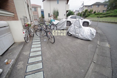 【その他共用部分】 | フレイル | 敷地内駐輪場完備
