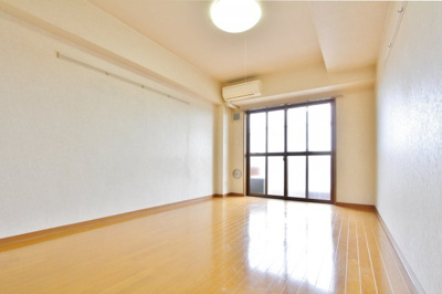 【居間・リビング】 | クレオ舞浜A | 参考写真（同物件別部屋）