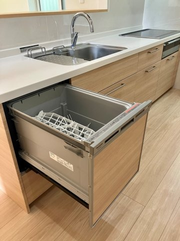 代沢戸建のエントランス