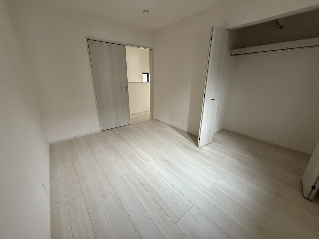 二丈深江7丁目　新築戸建　2棟の洋室|洋室6帖