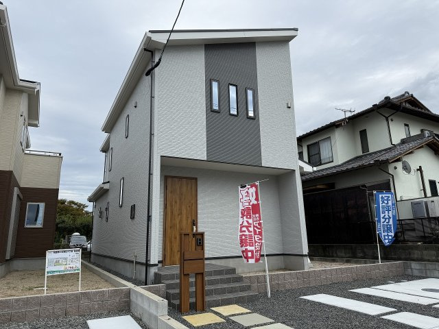 二丈深江7丁目　新築戸建　2棟の収納|玄関収納