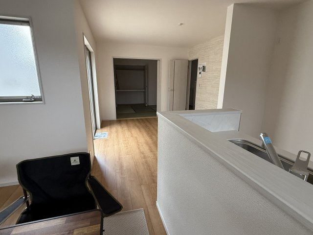 二丈深江7丁目　新築戸建　2棟の居間・リビング