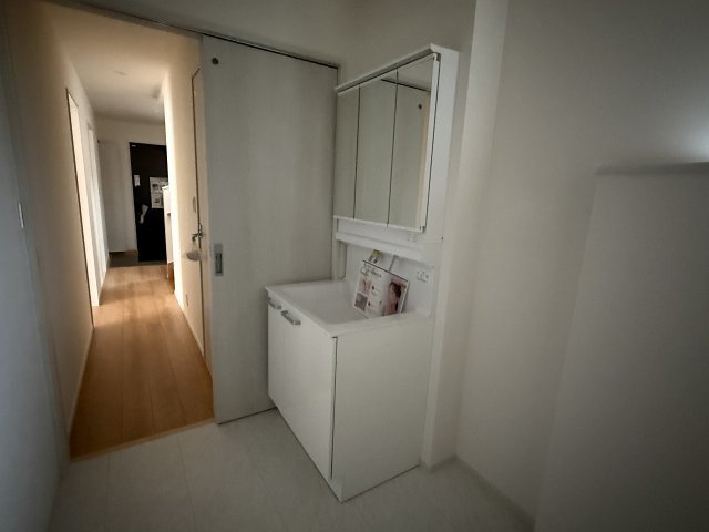 二丈深江7丁目　新築戸建　2棟の独立洗面台