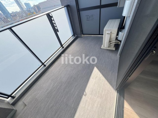 東京マンションのバルコニー