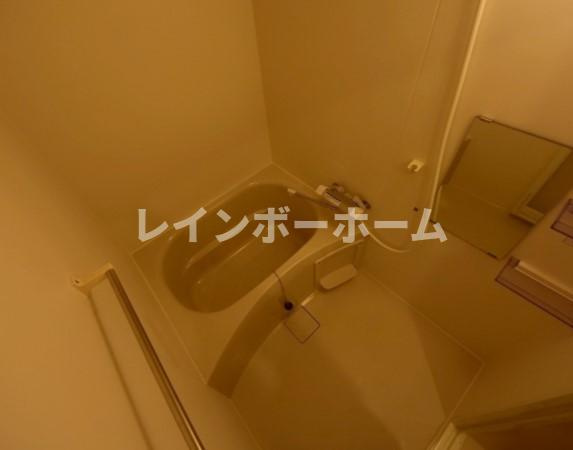 ジーメゾン大宮日進ウエストの浴室