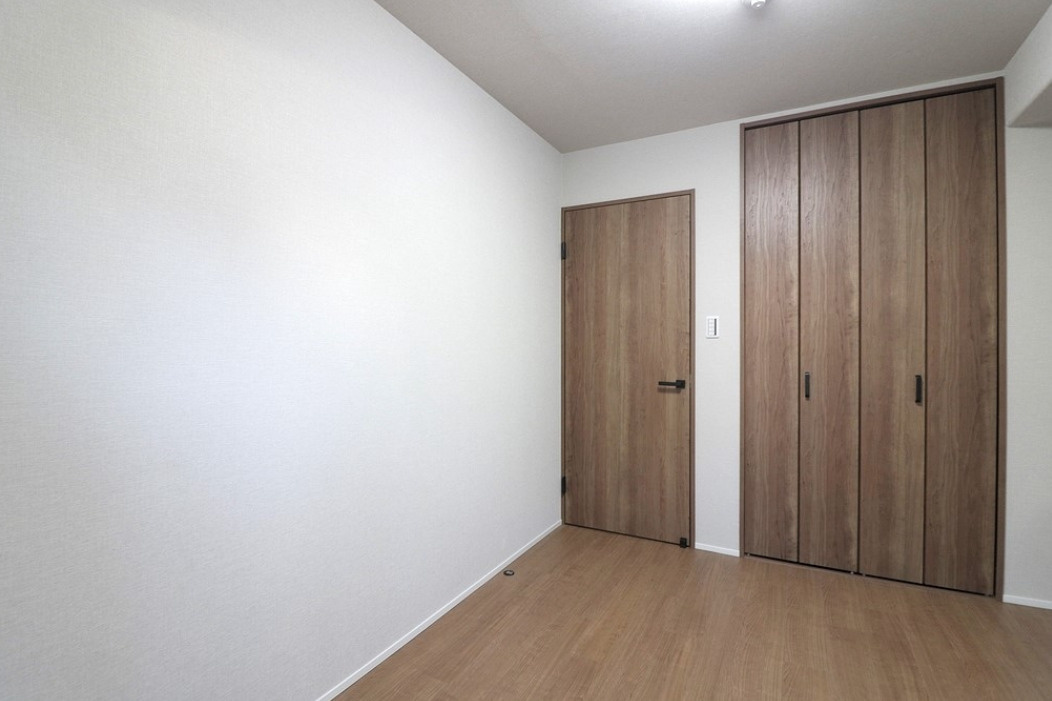 グランフェルティ本山の洋室