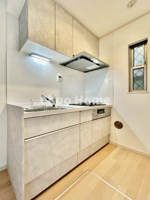 【キッチン】 | 江戸川区東小岩5丁目中古住宅 | ワイドで収納豊富なシステムキッチン