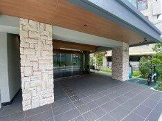 アスブルーム奥浅草のエントランス